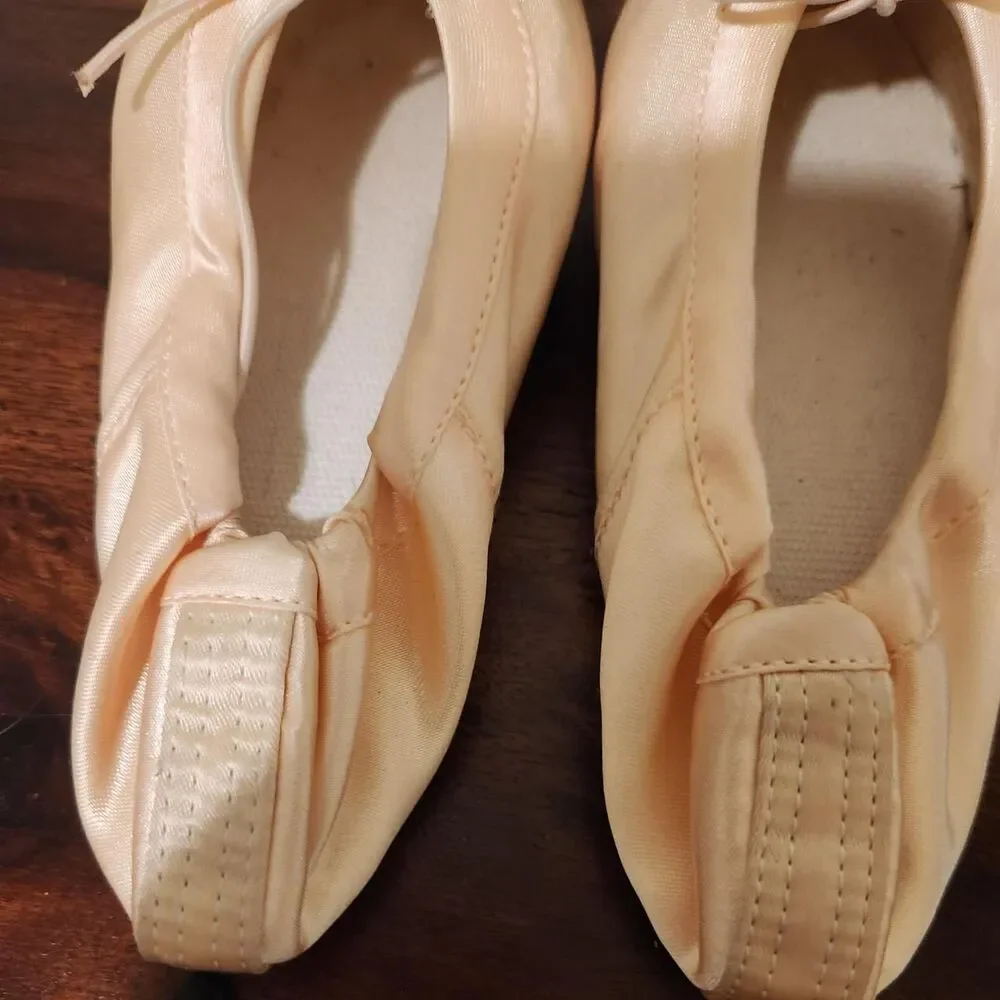 Powder Pink Ballet Pointe Dance Slippers shoes L 30